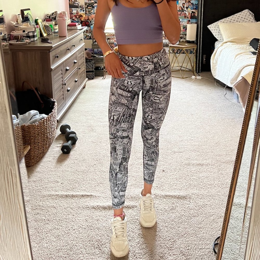 Lululemon Wunder Under 25 inch Leggings Logo Print